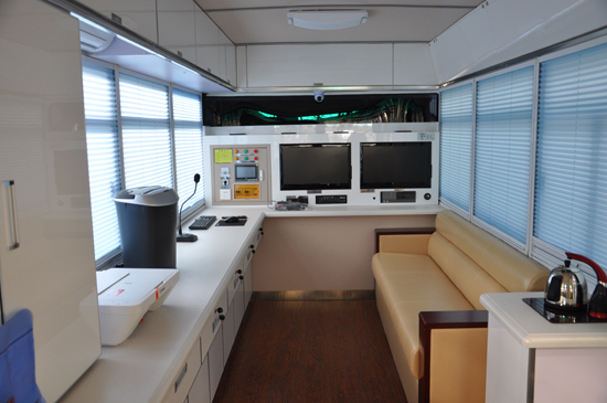 河北深州：新型移動警務(wù)室發(fā)車，推行“警民相約”