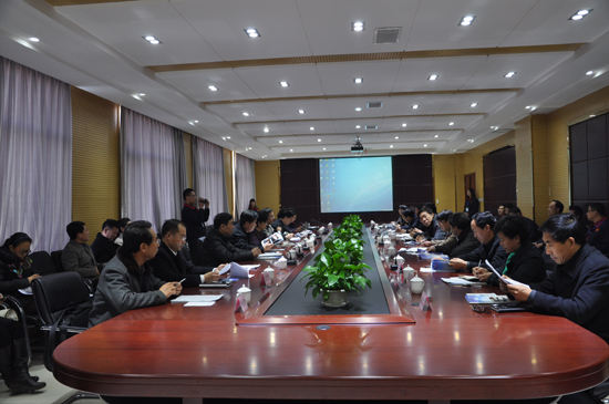 市政協主席王華清、副市長蔣文紅一行領導到河北新宇宙視察指導