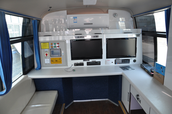 甘肅張家川移動警務室發車，巡邏防控保安全