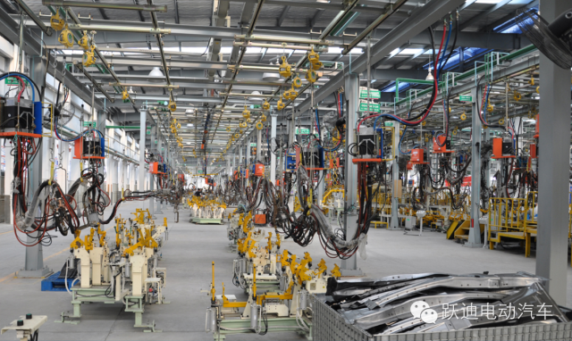 躍迪電動汽車倍受市場追捧—批量發車甘肅進行時