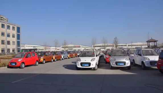 躍迪電動汽車批量發車重慶—綠色出行