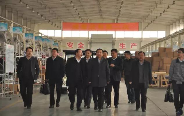 安慶市委常委、副市長華克思一行到河北躍迪新能源科技集團參觀考察
