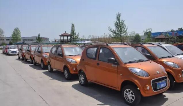 躍迪電動汽車批量發車河南——躍迪電轎，軍工品質