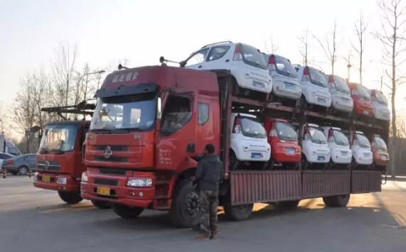 躍迪電動汽車批量發車四川—彰顯躍迪實力與魅力