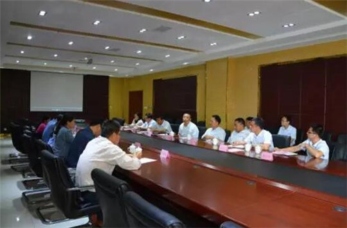 電動移動警務室