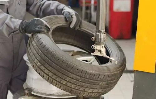 汽車夏天容易爆胎,是因為這些技巧!