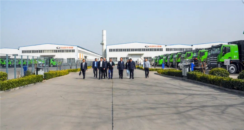 三一集團副總裁周萬春一行蒞臨躍迪集團考察調研