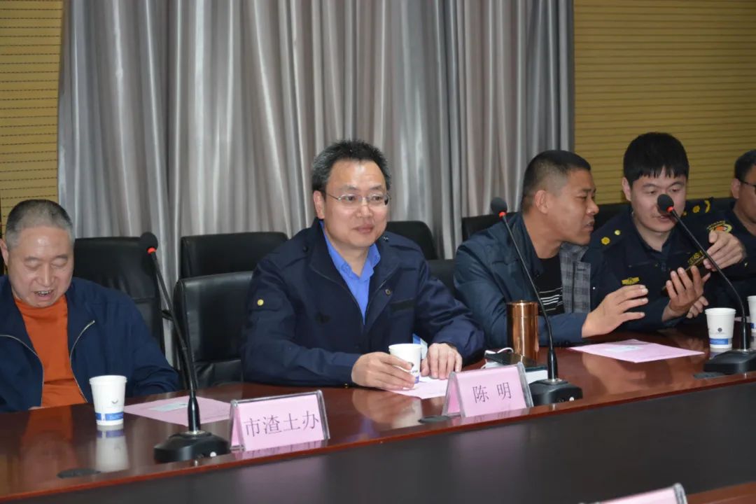 政府搭臺企業唱戲石家莊市渣土辦率21家企業蒞臨躍迪集團參觀考察