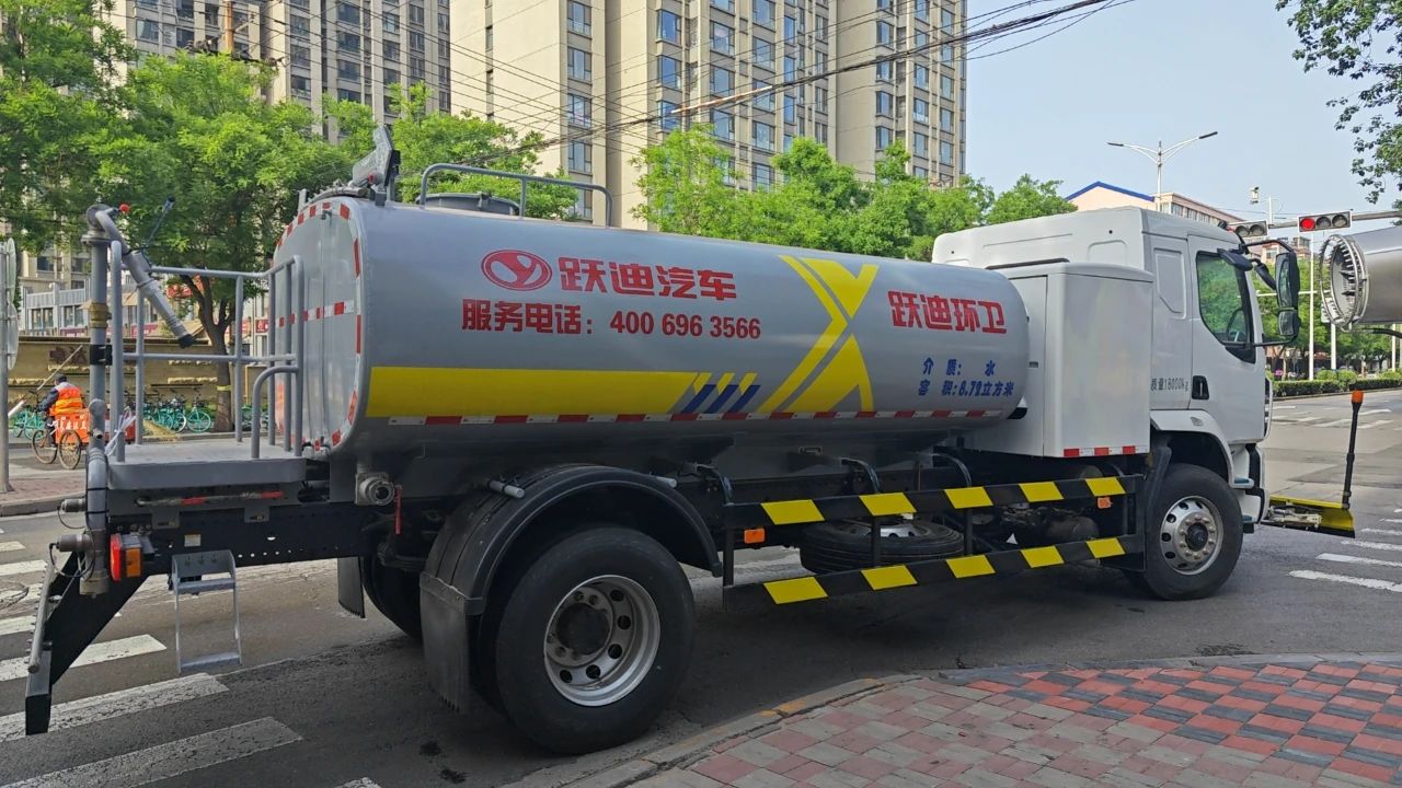 低碳環保 綠色節能 | 躍迪純電動環衛車助力城市清潔