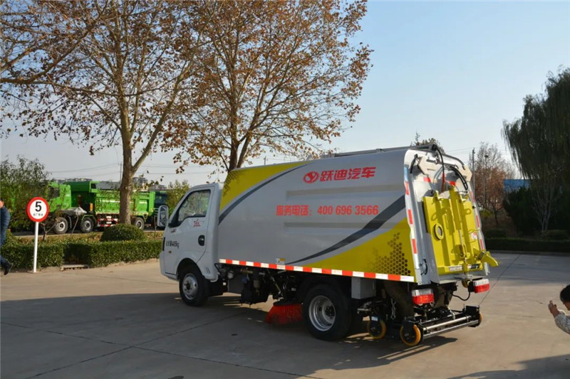 助力環境清潔好幫手丨躍迪小型洗掃車