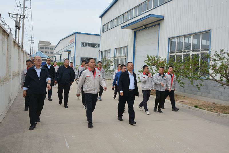 攜手共進/合作共贏/奇瑞集團領(lǐng)導(dǎo)一行蒞臨躍迪集團考察交流