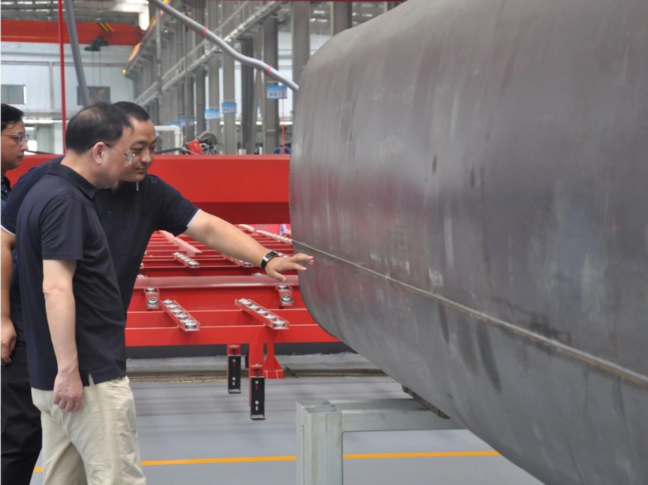 贛鋒鋰業集團董事長李良彬蒞臨躍迪集團參觀指導